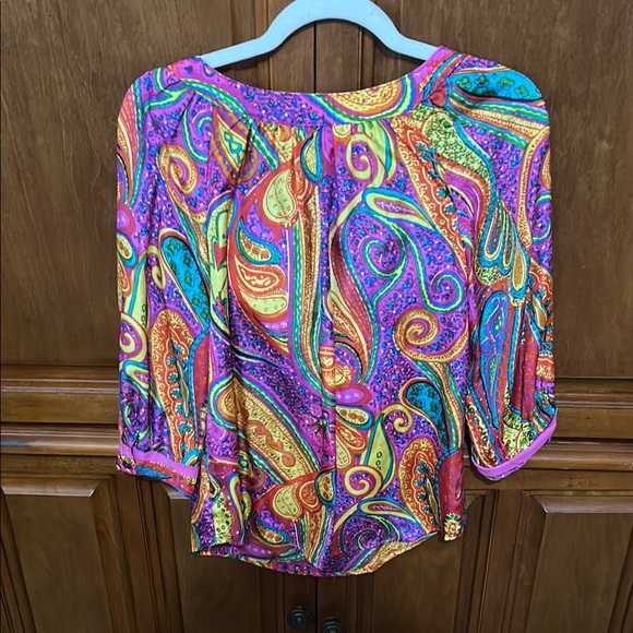 Trina Turk 100% Silk Blouse - Picture 4 of 5